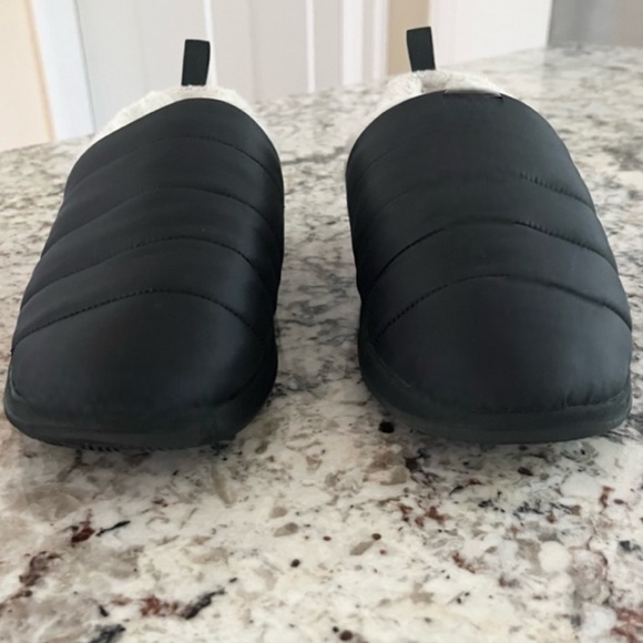 Vionic Tranquil Slippers - Picture 3 of 6